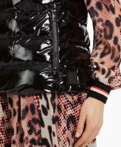 Marccain Sport Vest Vs 37.01 W36 Zwart*Dames Vesten