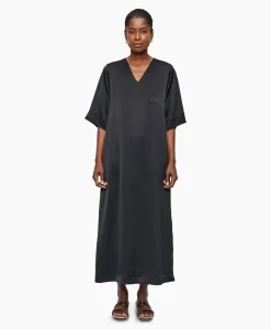 Zenggi Maxi Jurk Satin T-Shirt Zwart*Dames Jurken